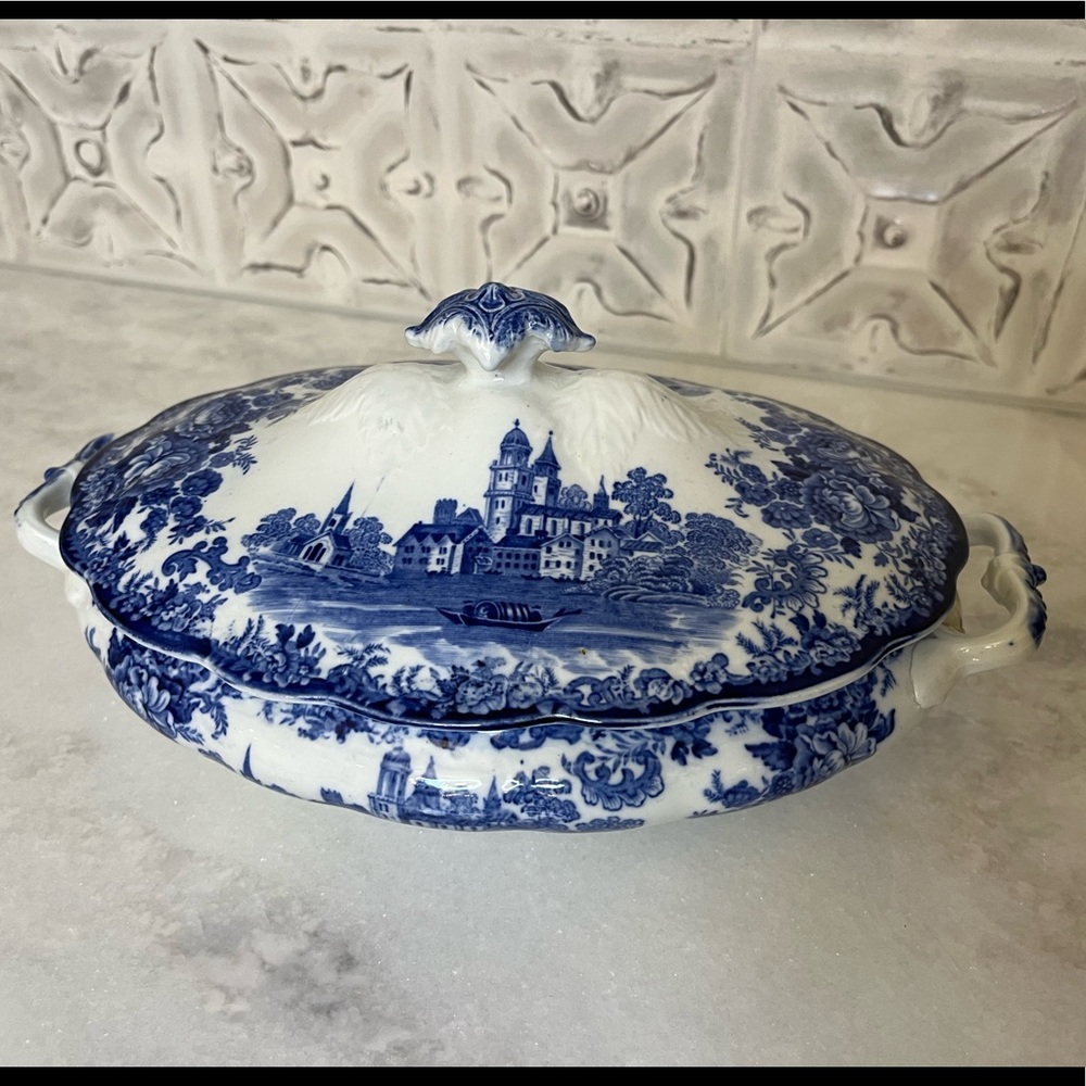Antique F. Winkle Covered Tureen "TOGO" Pattern
